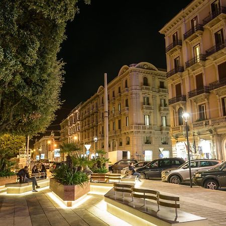Art View Luxury Apartment Bari Exterior photo
